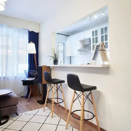 Istanbul, Moda : Perfectly Located And Fully Renovated